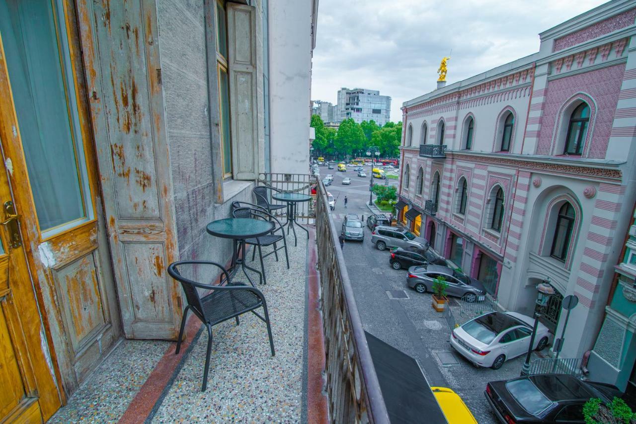 Solo Apartment In City Center Tbilisi Exterior photo