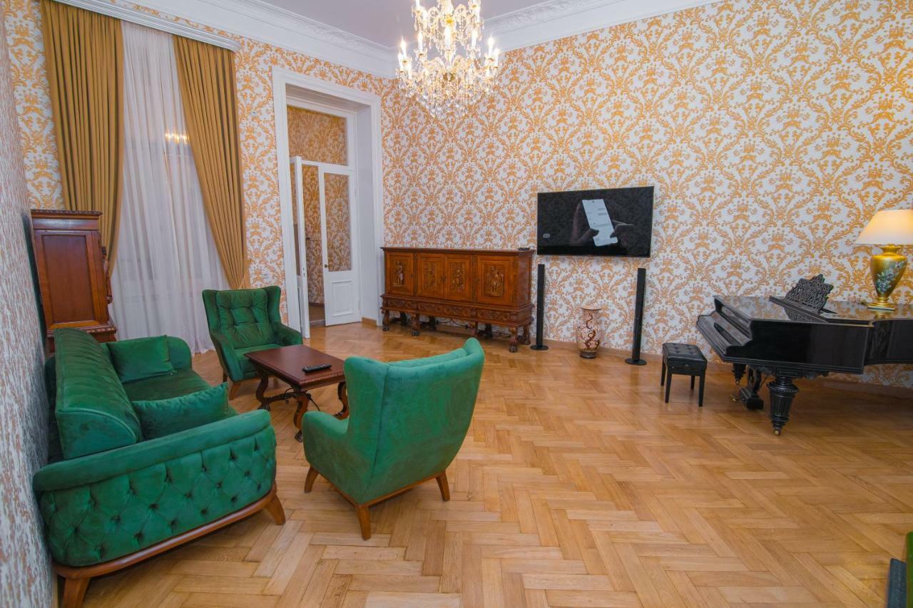 Solo Apartment In City Center Tbilisi Exterior photo