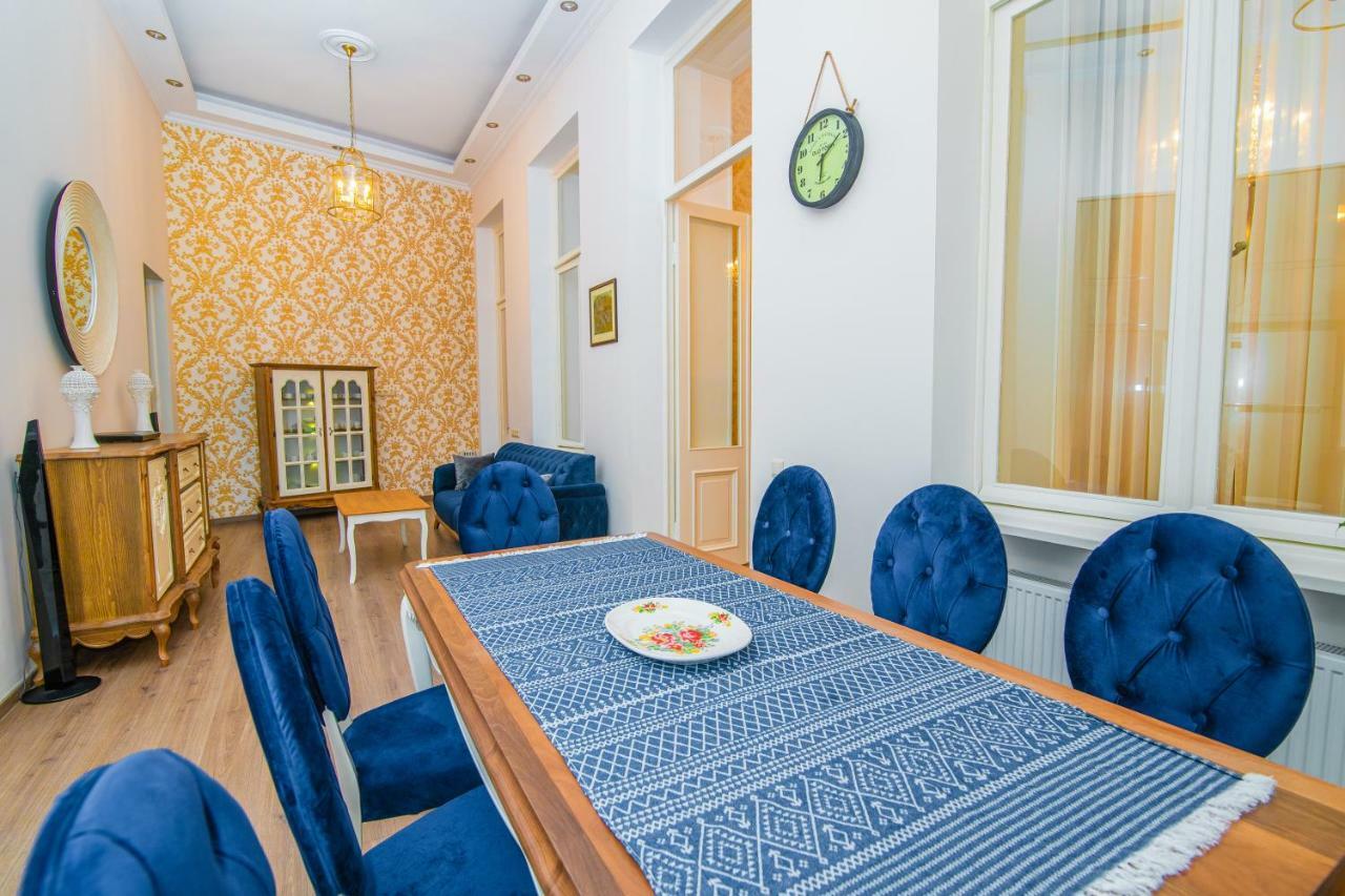 Solo Apartment In City Center Tbilisi Exterior photo