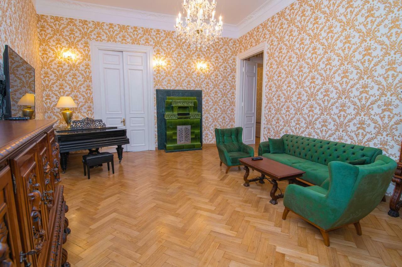 Solo Apartment In City Center Tbilisi Exterior photo